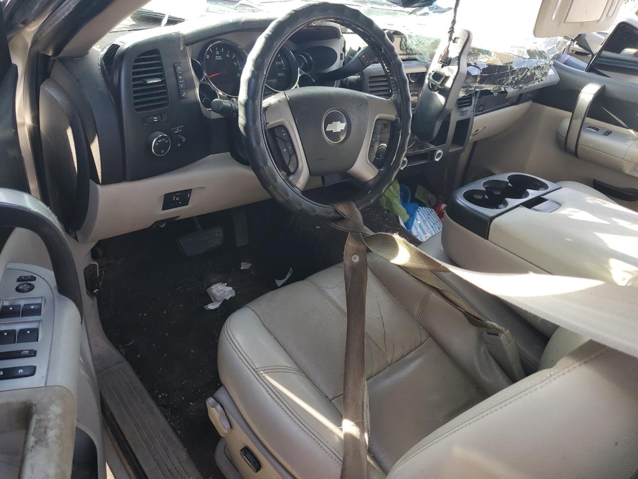 Chevrolet Silverado K2500 Heavy Duty Image 10