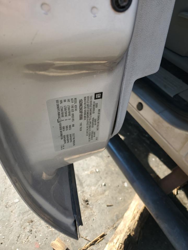 Chevrolet Silverado K2500 Heavy Duty Image 12