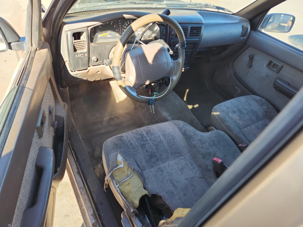 Toyota Tacoma Xtracab Image 6