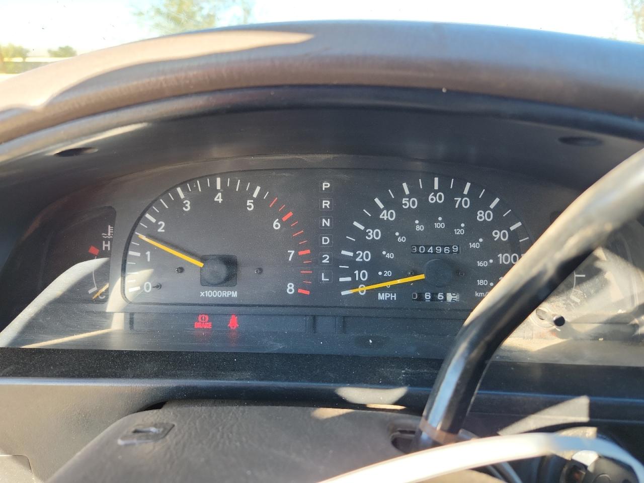 Toyota Tacoma Xtracab Image 2