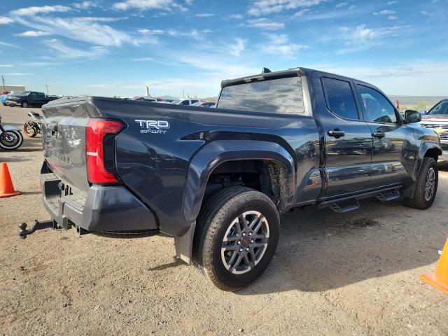 Toyota Tacoma Double Cab Image 3
