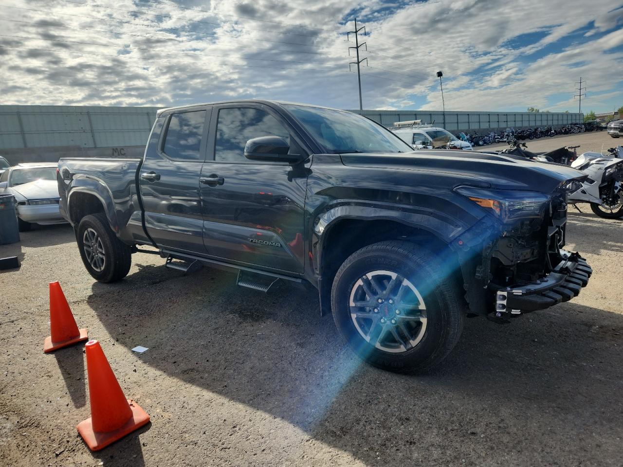 Toyota Tacoma Double Cab Image 2