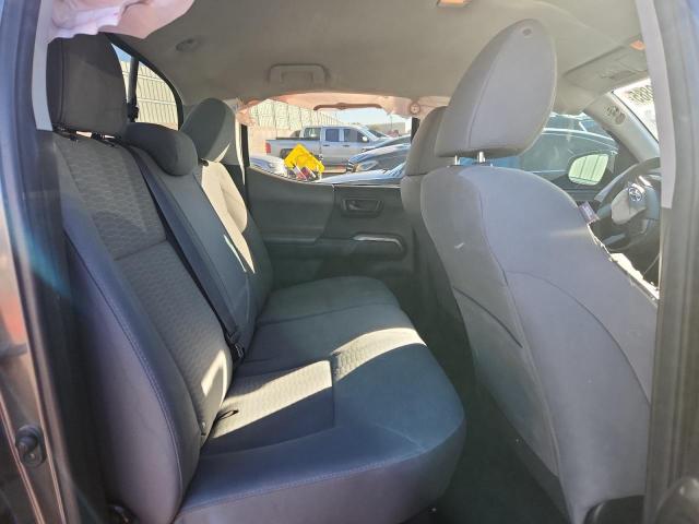 Toyota Tacoma Double Cab Image 11