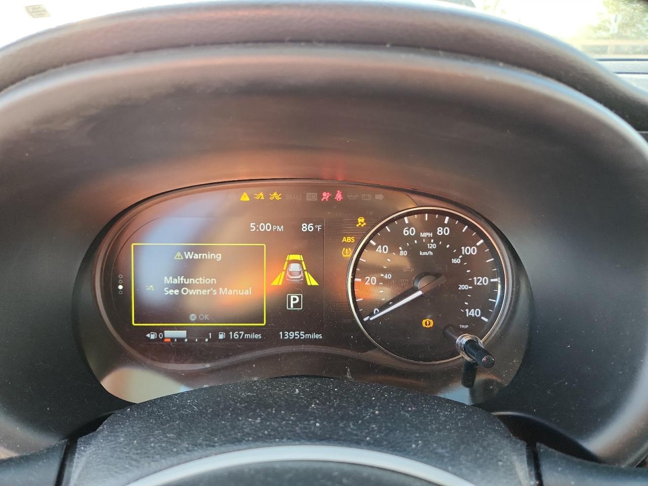 Nissan Kicks Sv Image 10