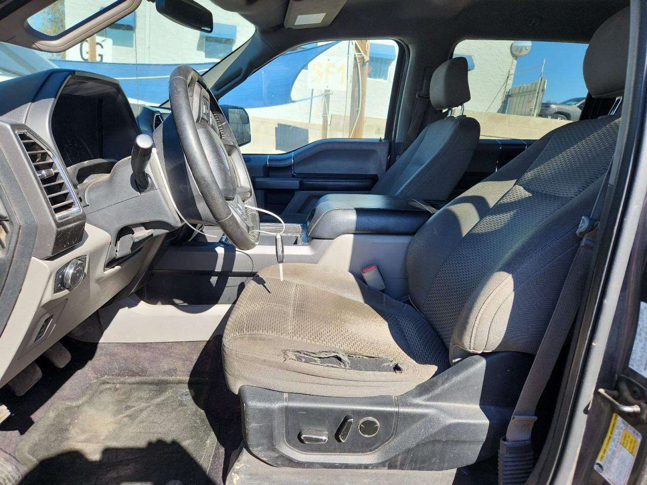 Ford F-150 Supercrew Image 9