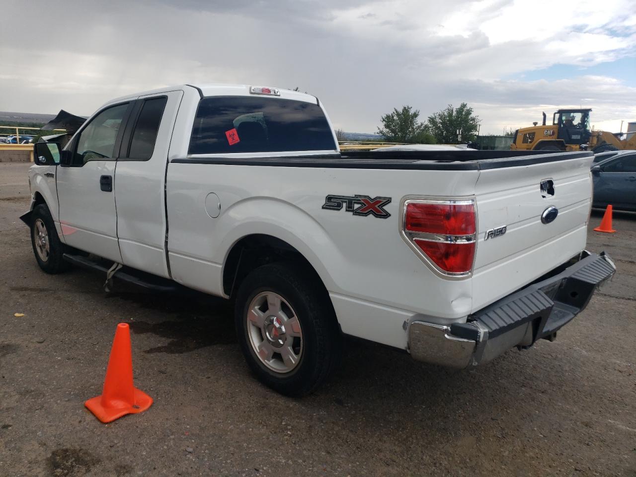 Ford F-150 Super Cab Image 2