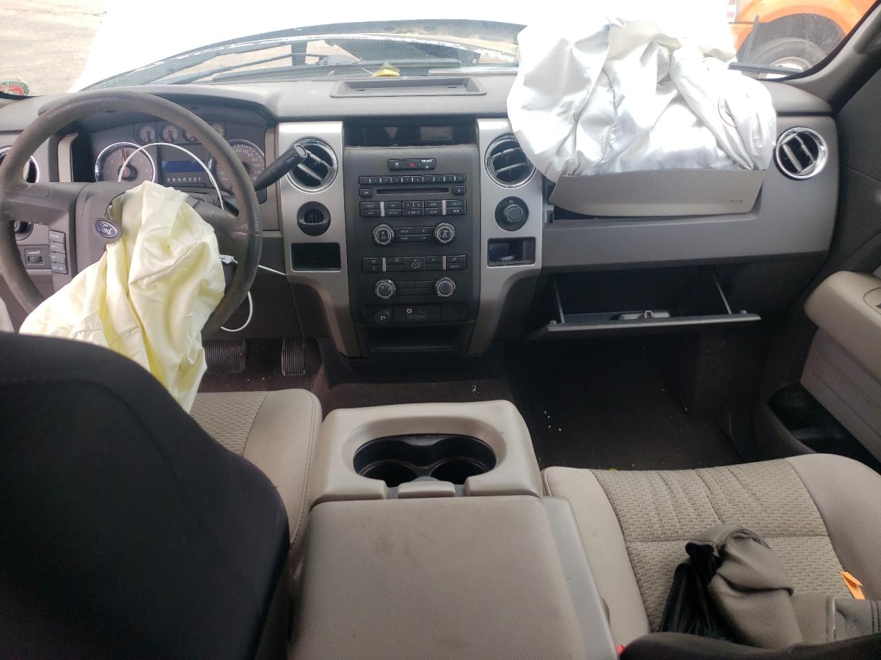 Ford F-150 Super Cab Image 8