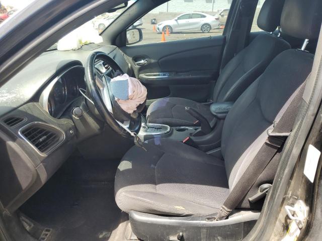 Chrysler 200 Touring Image 3