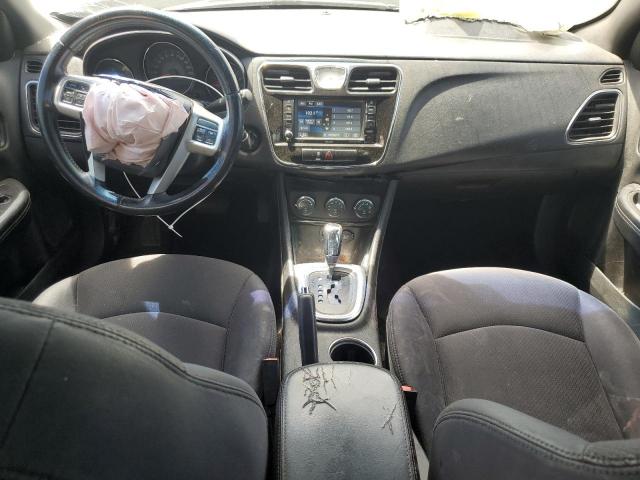 Chrysler 200 Touring Image 6