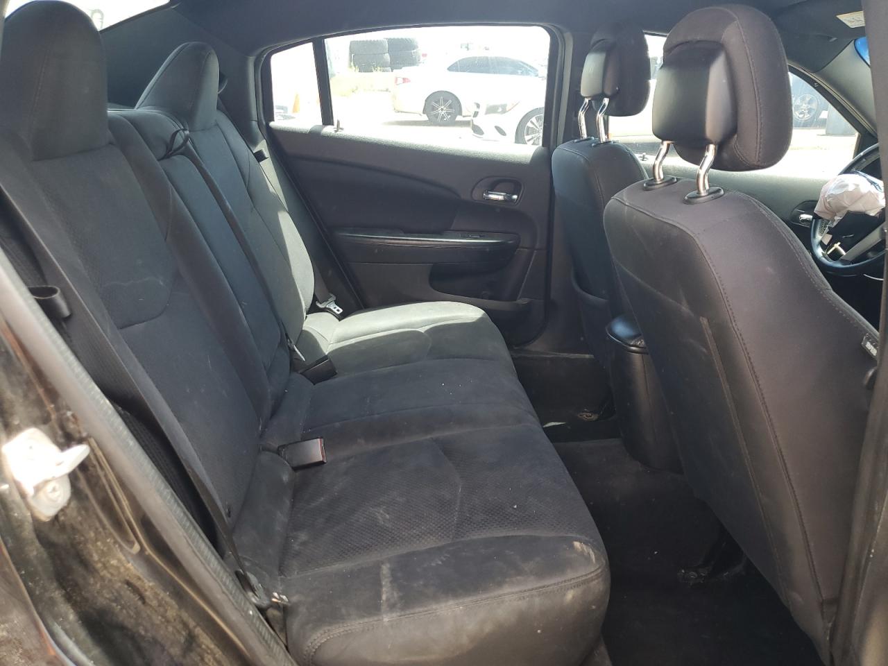 Chrysler 200 Touring Image 5