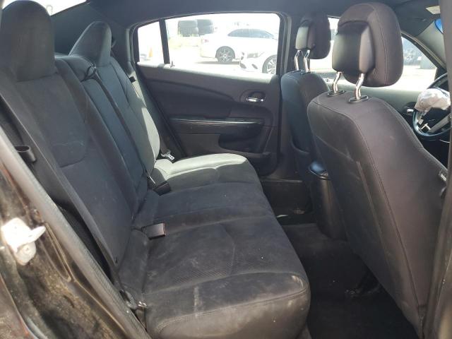 Chrysler 200 Touring Image 5