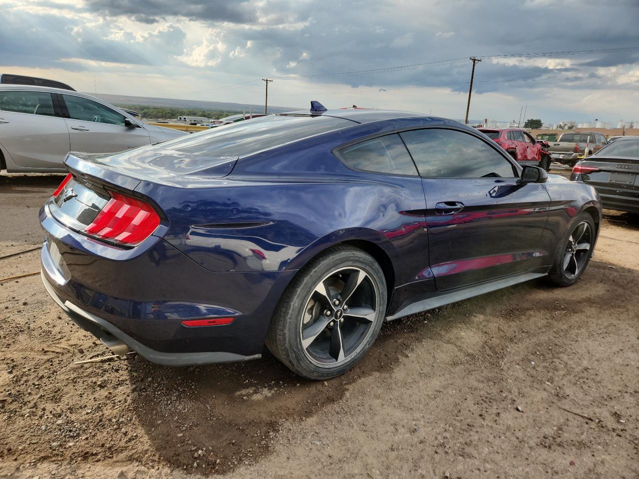 Ford Mustang Image 9