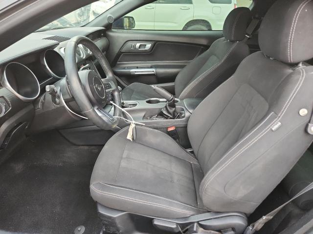 Ford Mustang Image 12