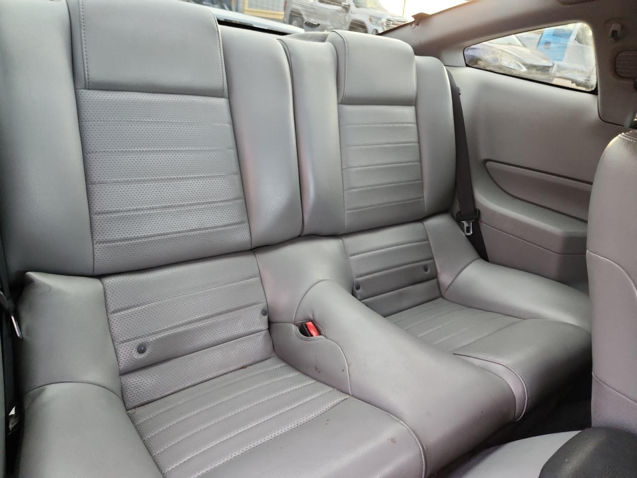 Ford Mustang Gt Image 8