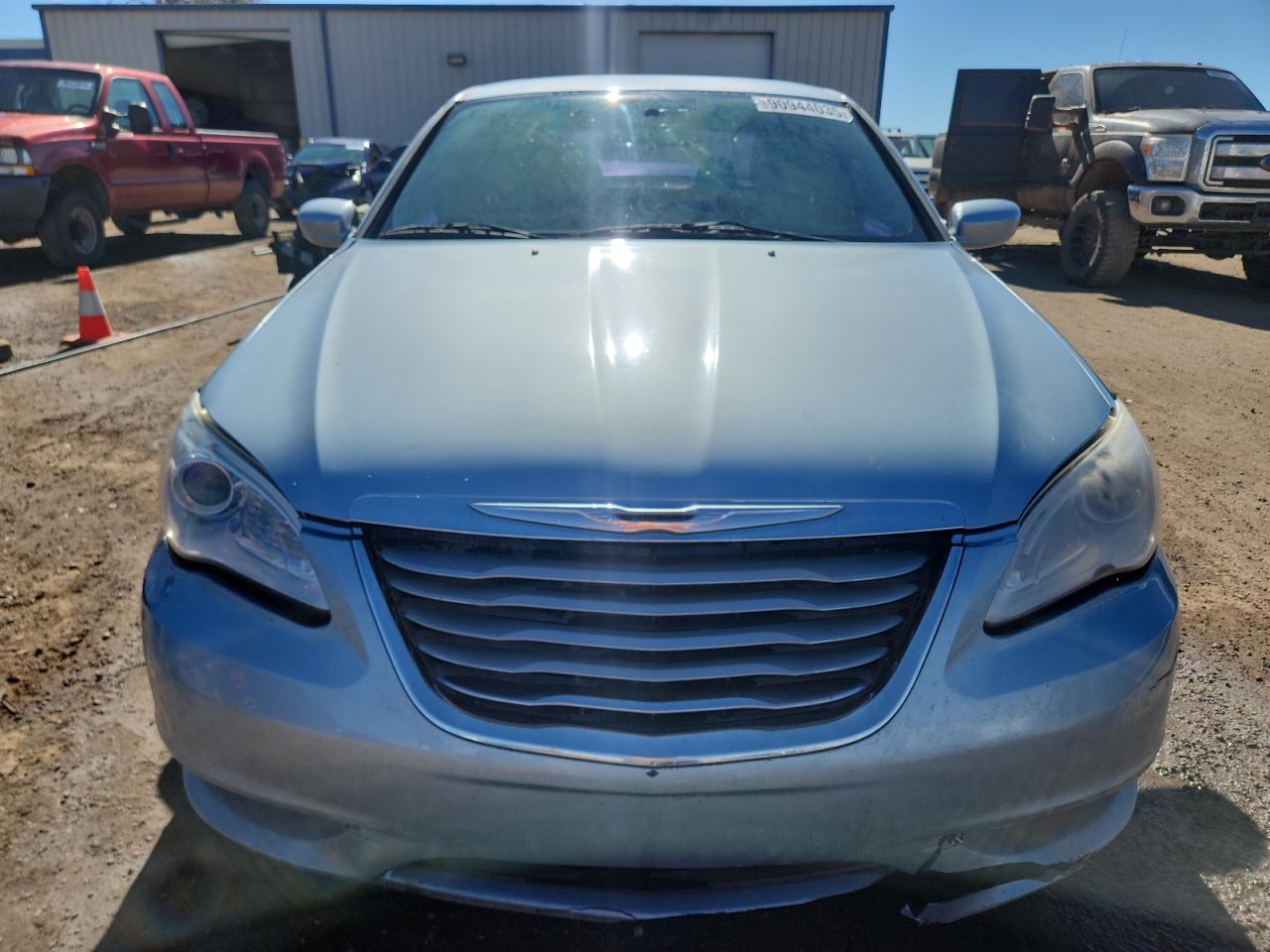 Chrysler 200 Touring Image 2