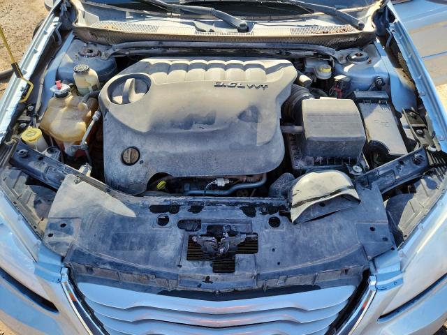 Chrysler 200 Touring Image 3