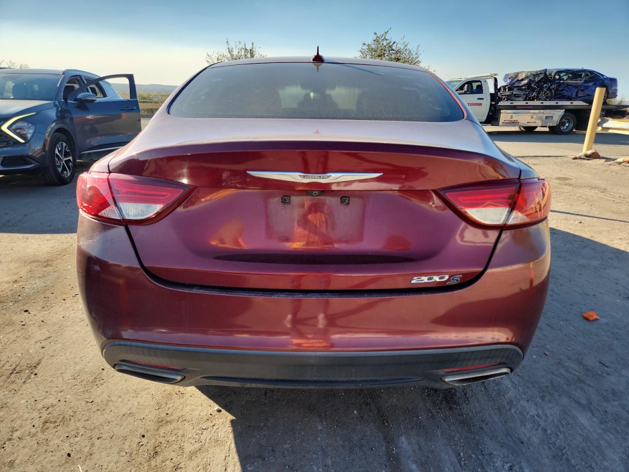 Chrysler 200 S Image 6