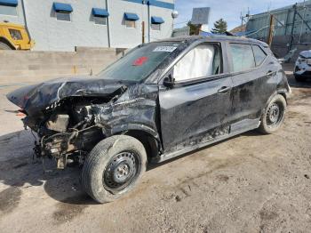  Salvage Nissan Kicks