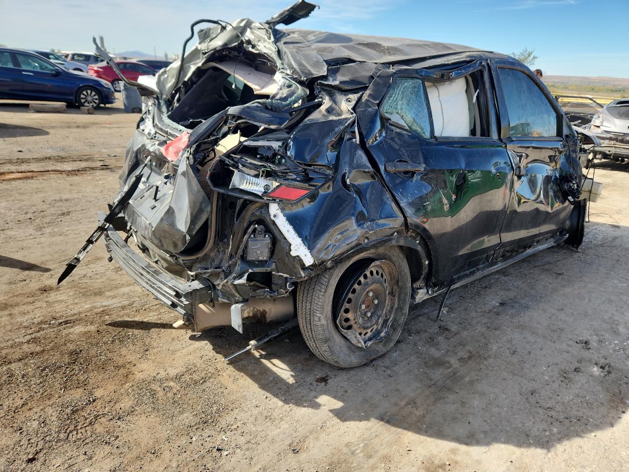 Nissan Kicks S Image 4