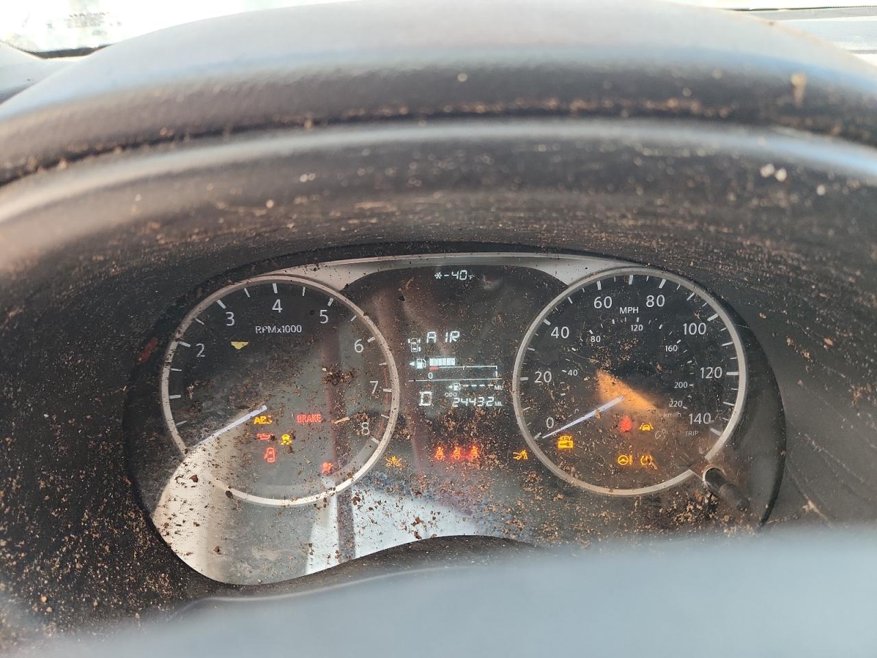 Nissan Kicks S Image 2