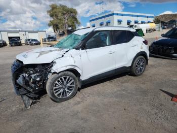  Salvage Nissan Kicks