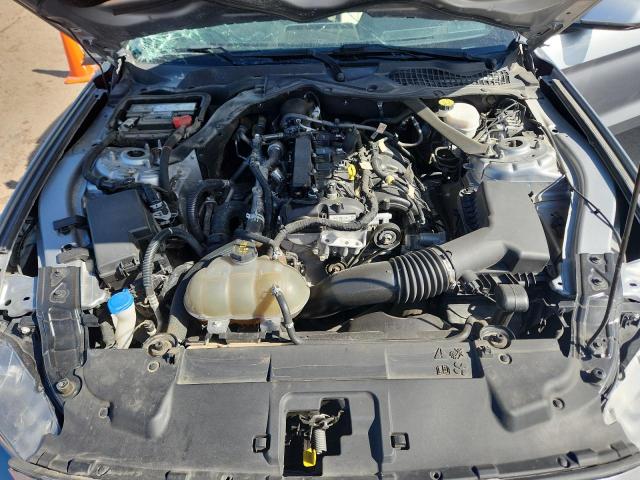 Ford Mustang Image 12