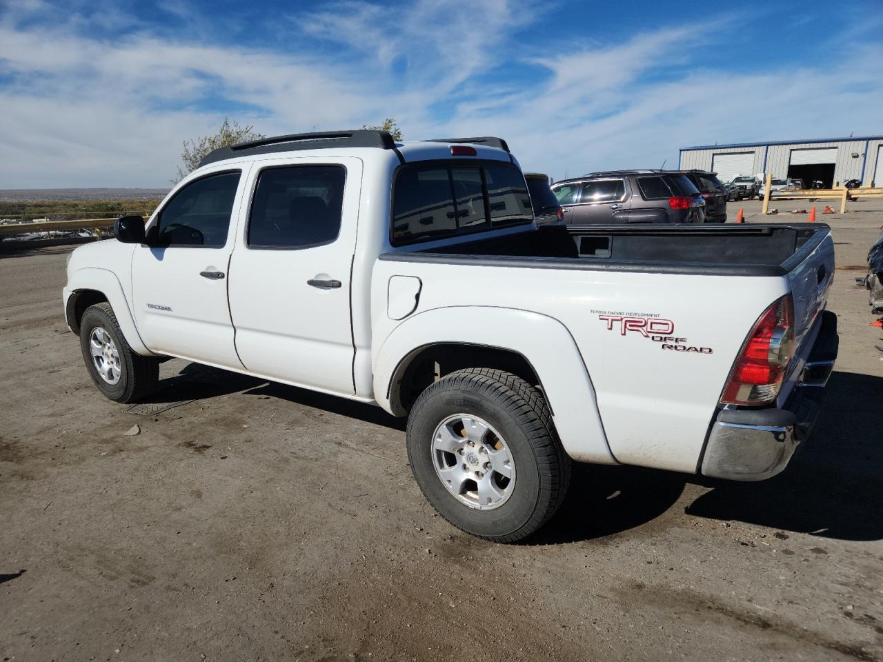 Toyota Tacoma Double Cab Image 4