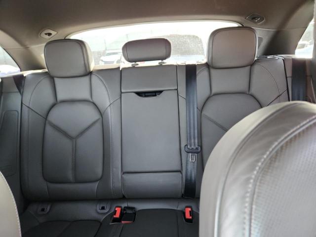 Porsche Macan S Image 11