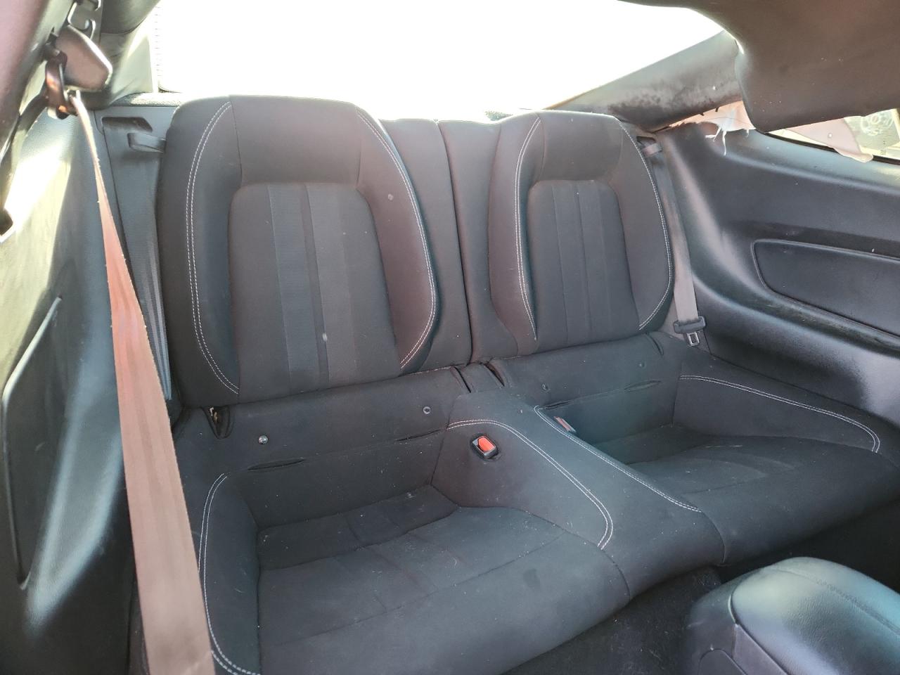 Ford Mustang Image 11