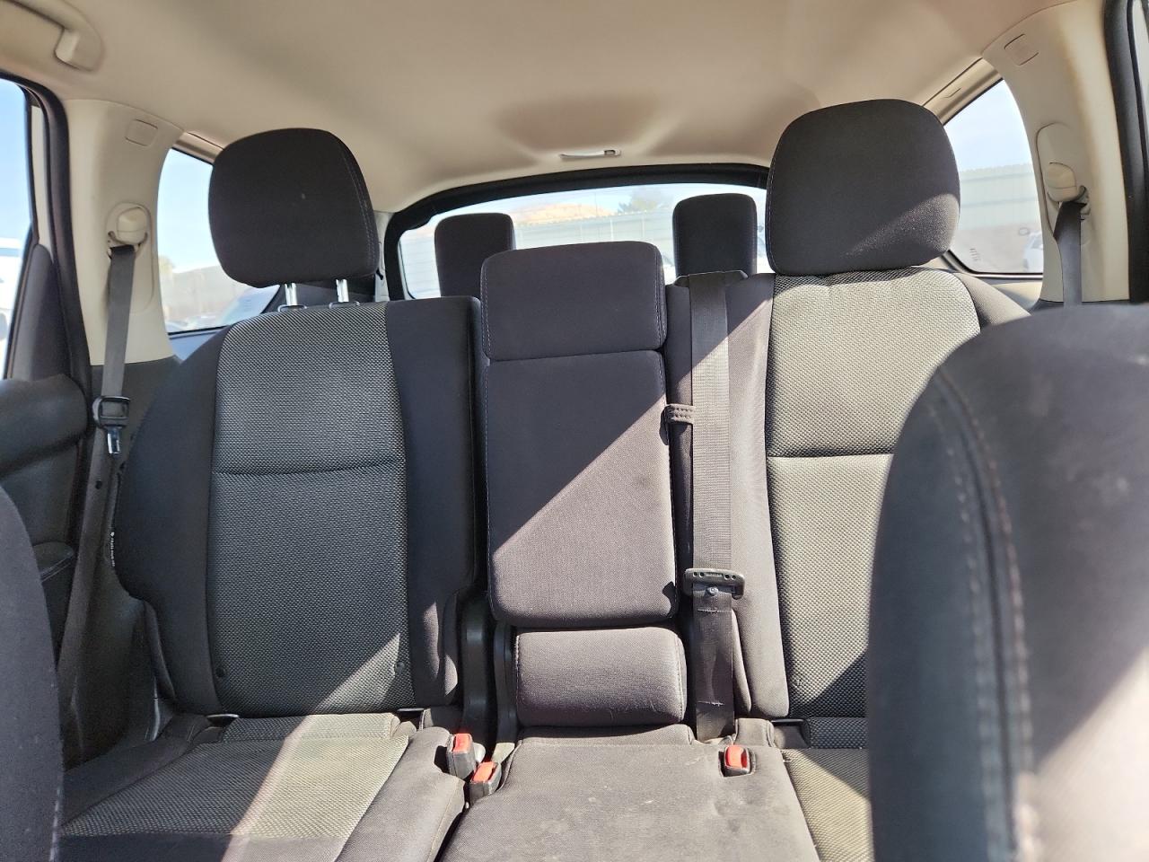 Nissan Pathfinder S Image 10