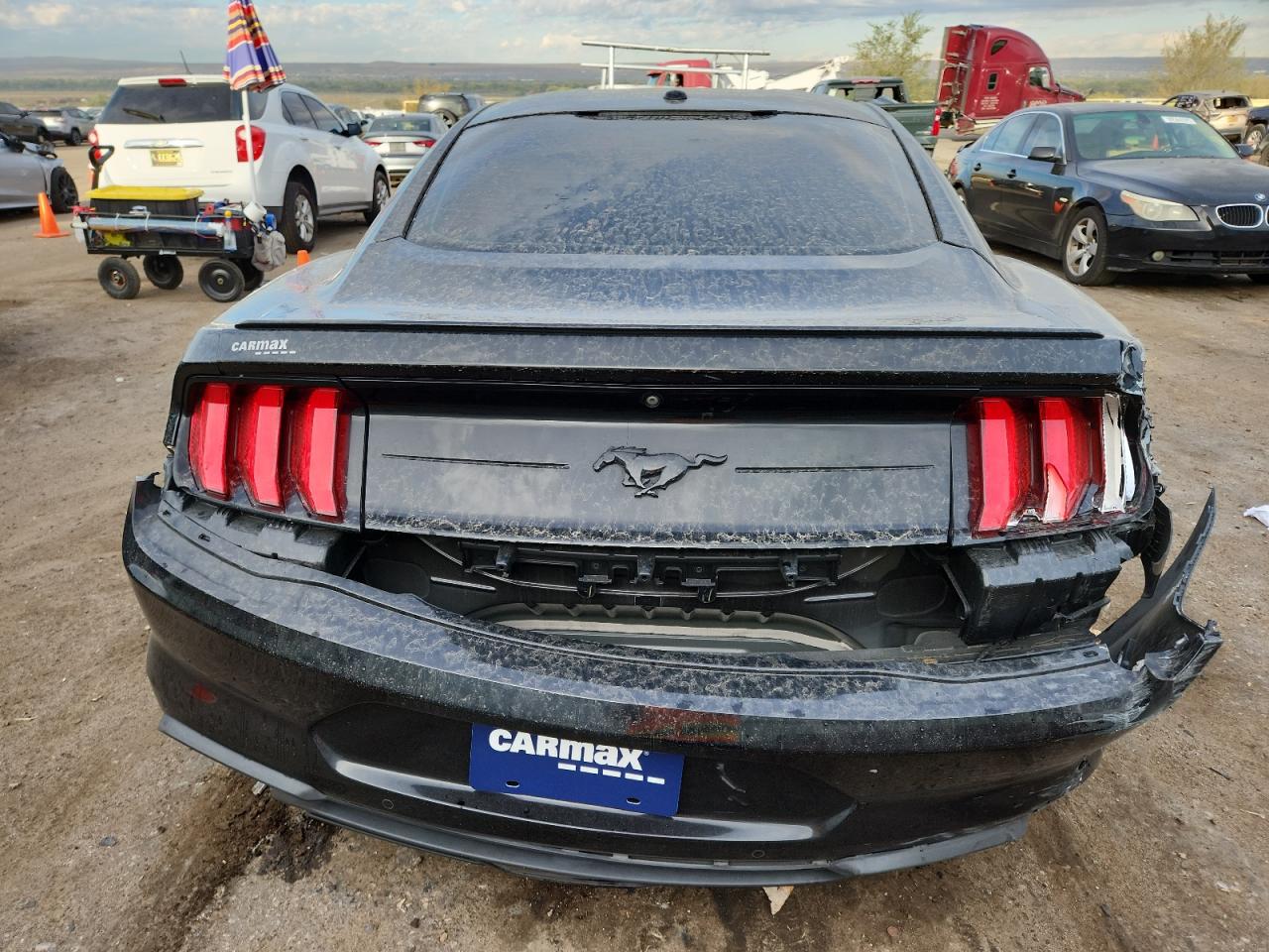 Ford Mustang Image 12