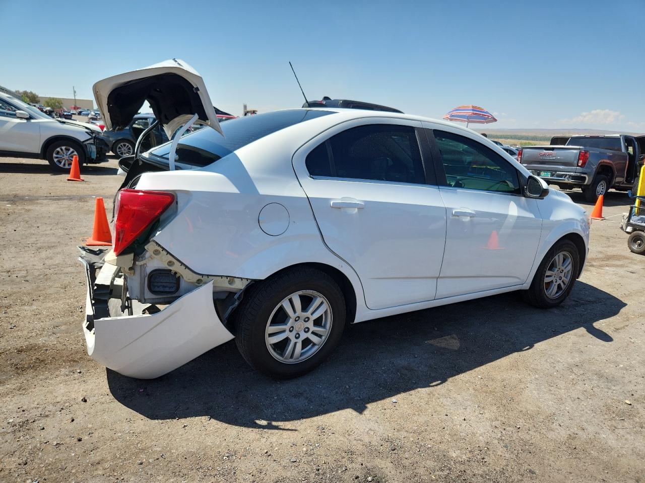 Chevrolet Sonic Lt Image 8