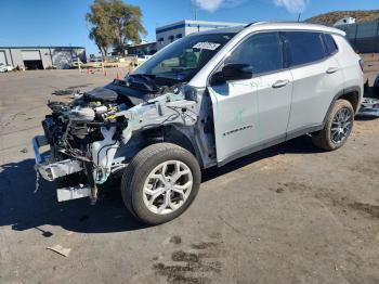  Salvage Jeep Compass