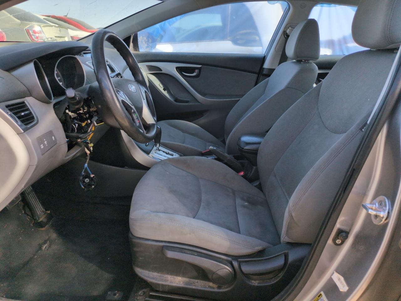 Hyundai ELANTRA Gls Image 7