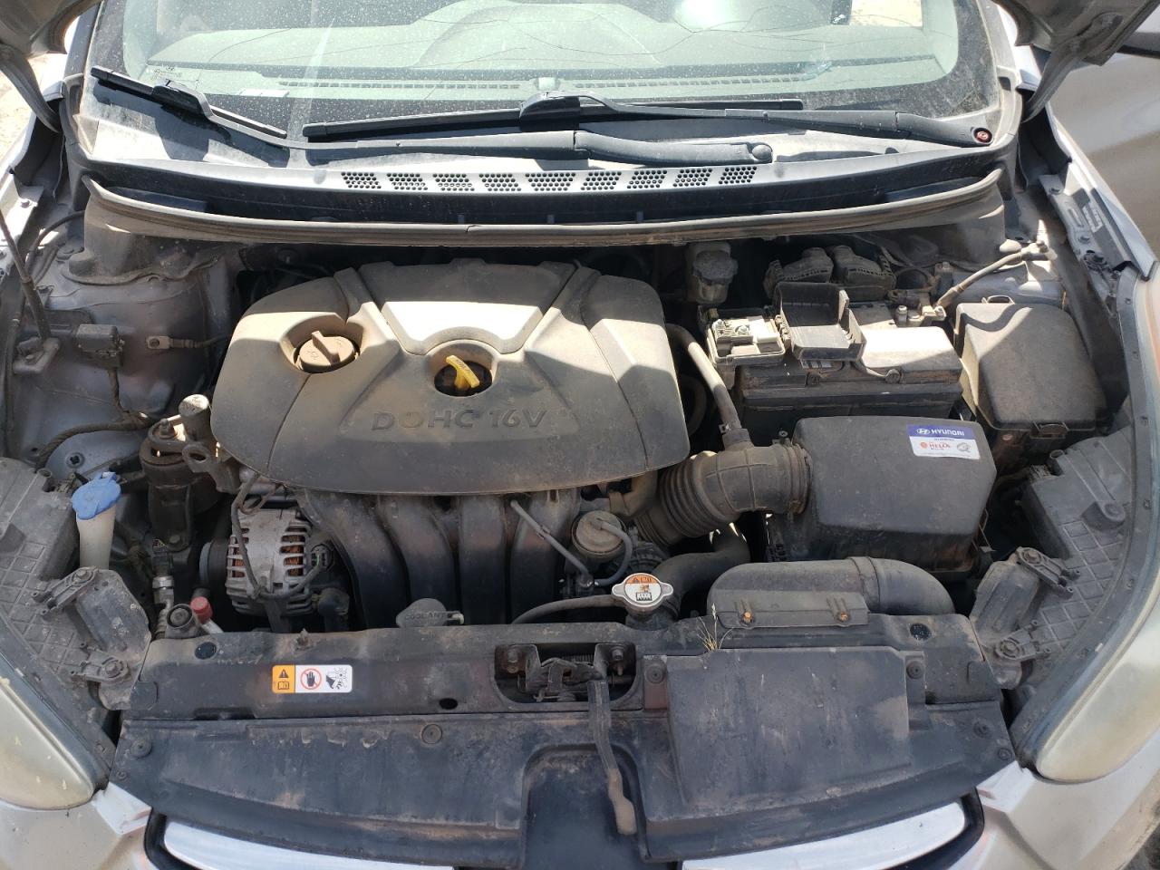 Hyundai ELANTRA Gls Image 6