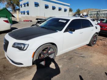  Salvage Chrysler 300