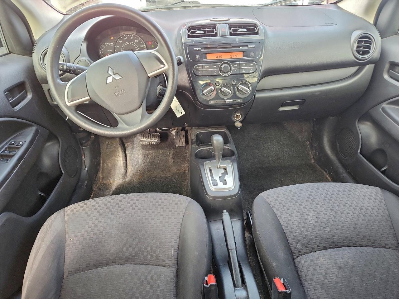 Mitsubishi Mirage Es Image 9