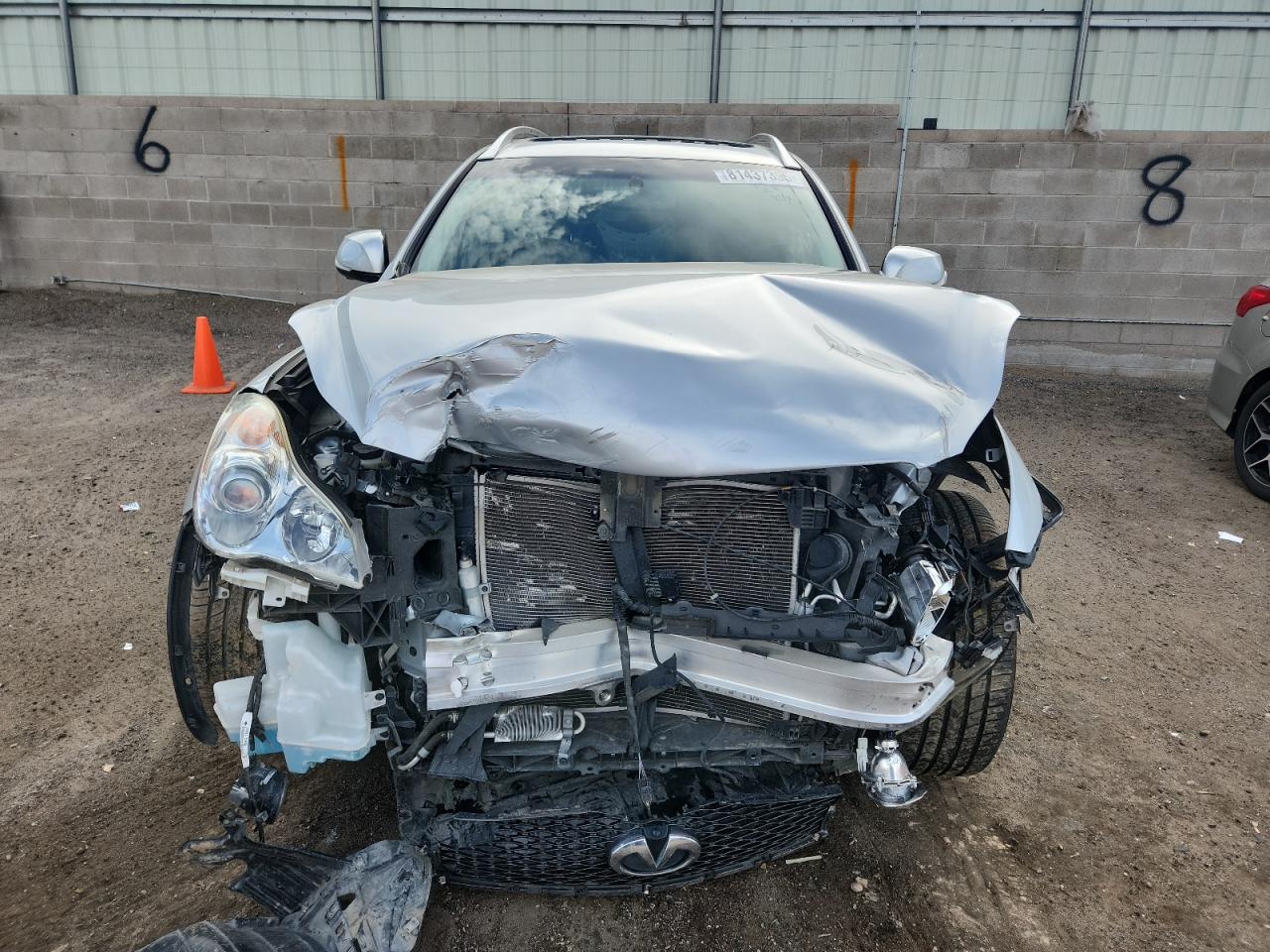 INFINITI Qx Image 12