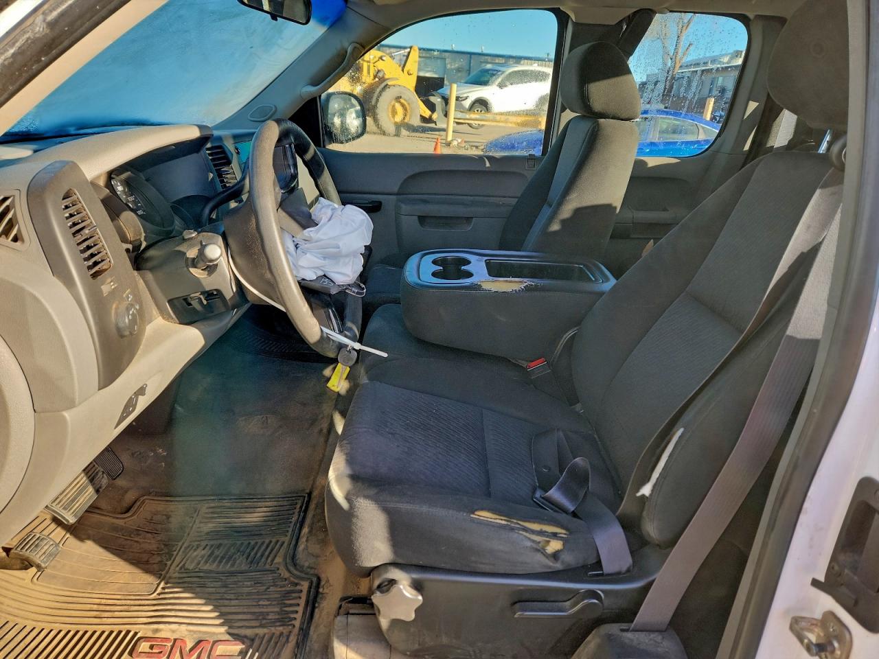 GMC Sierra C1500 Image 6