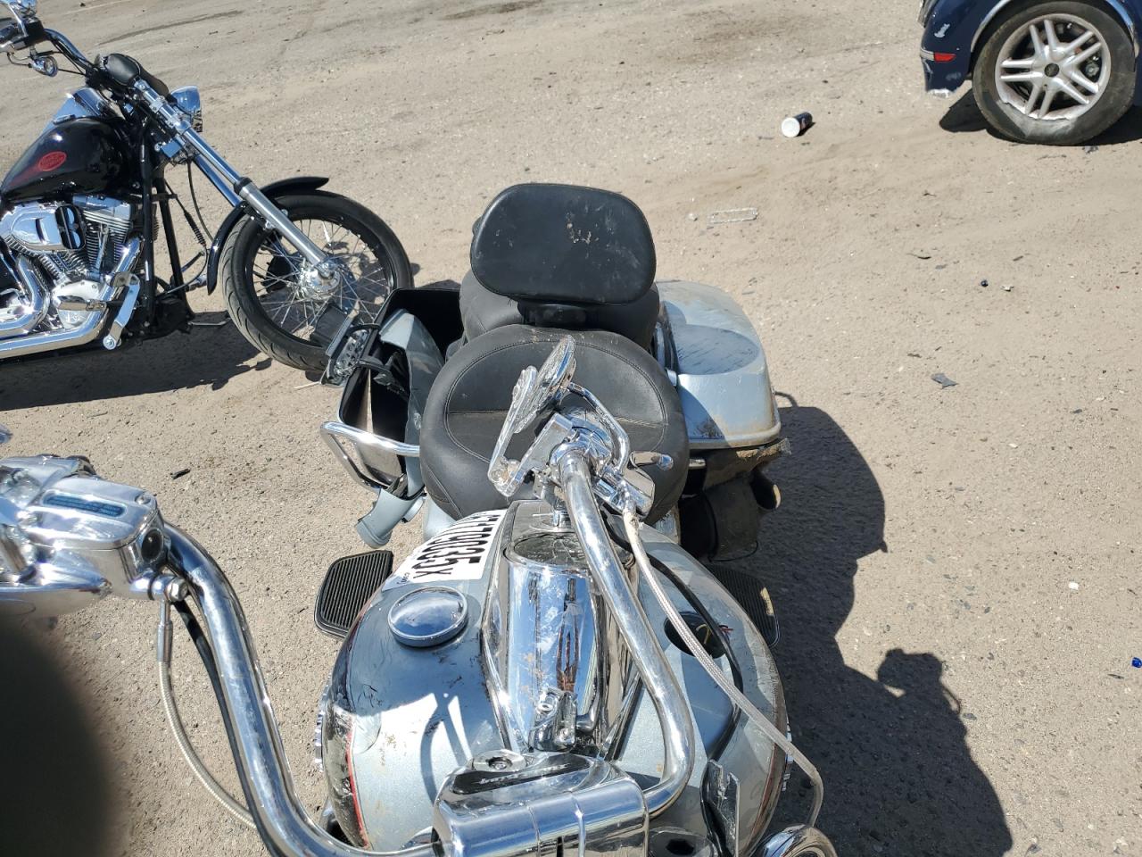 Harley-Davidson Fl Road King Image 5