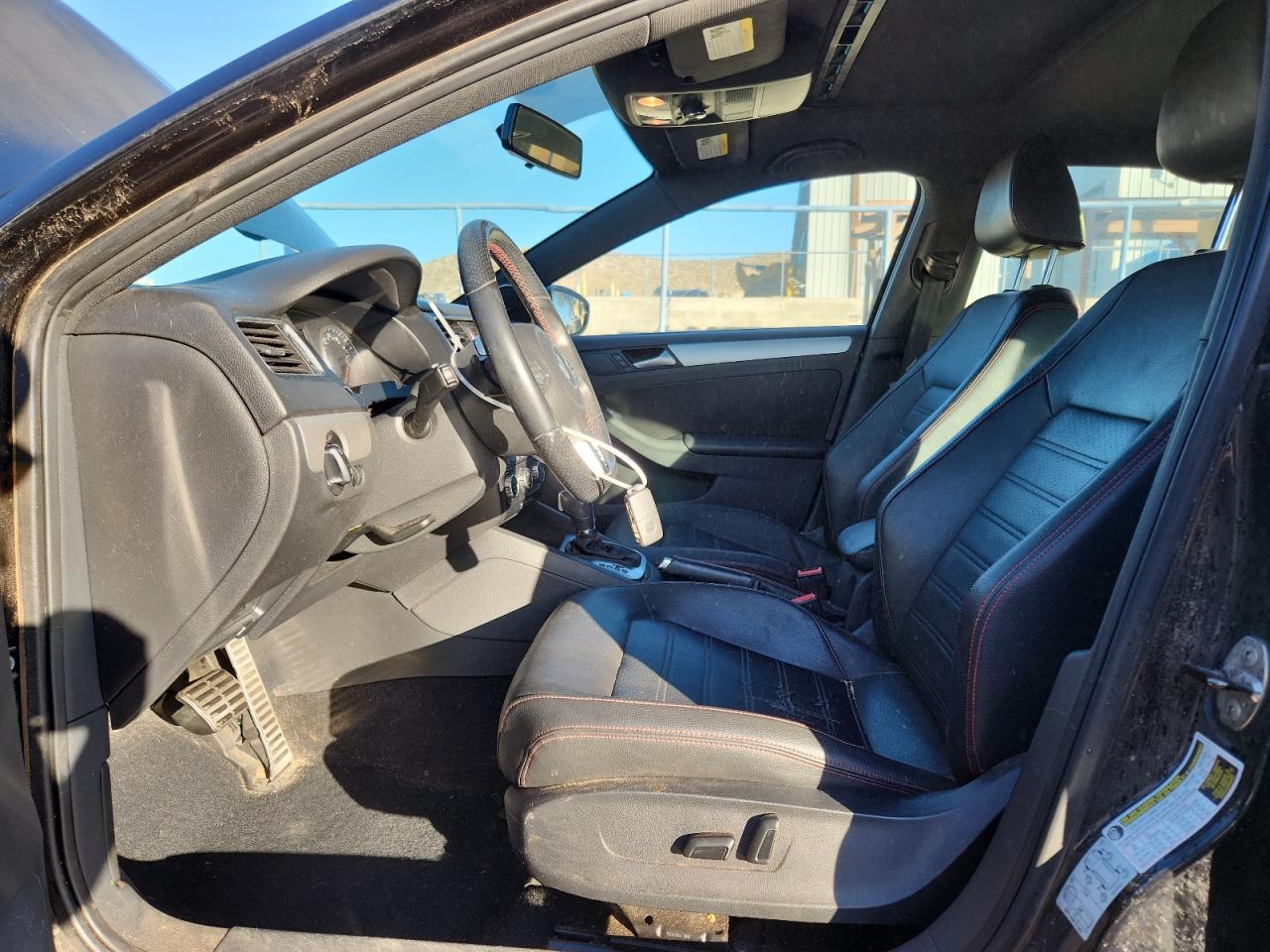 Volkswagen Jetta Gli Image 7