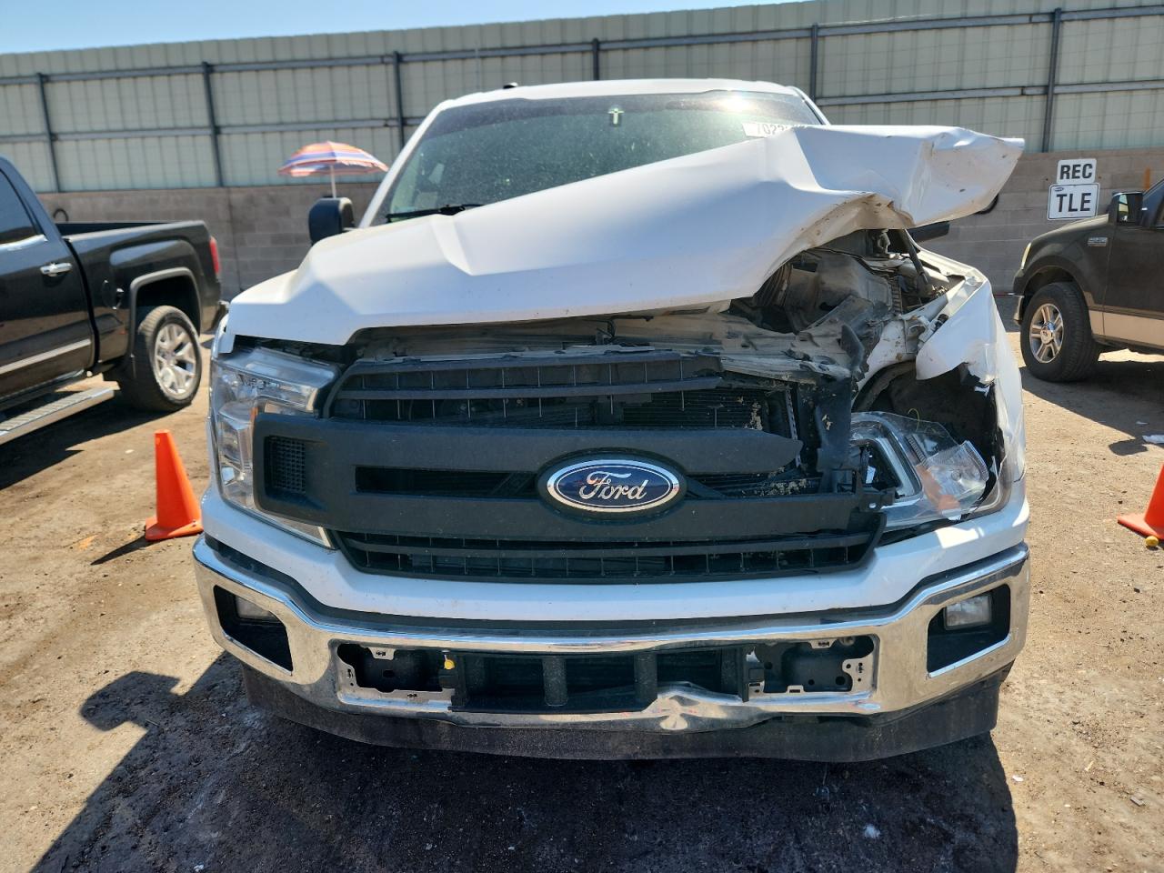 Ford F-150 Supercrew Image 4