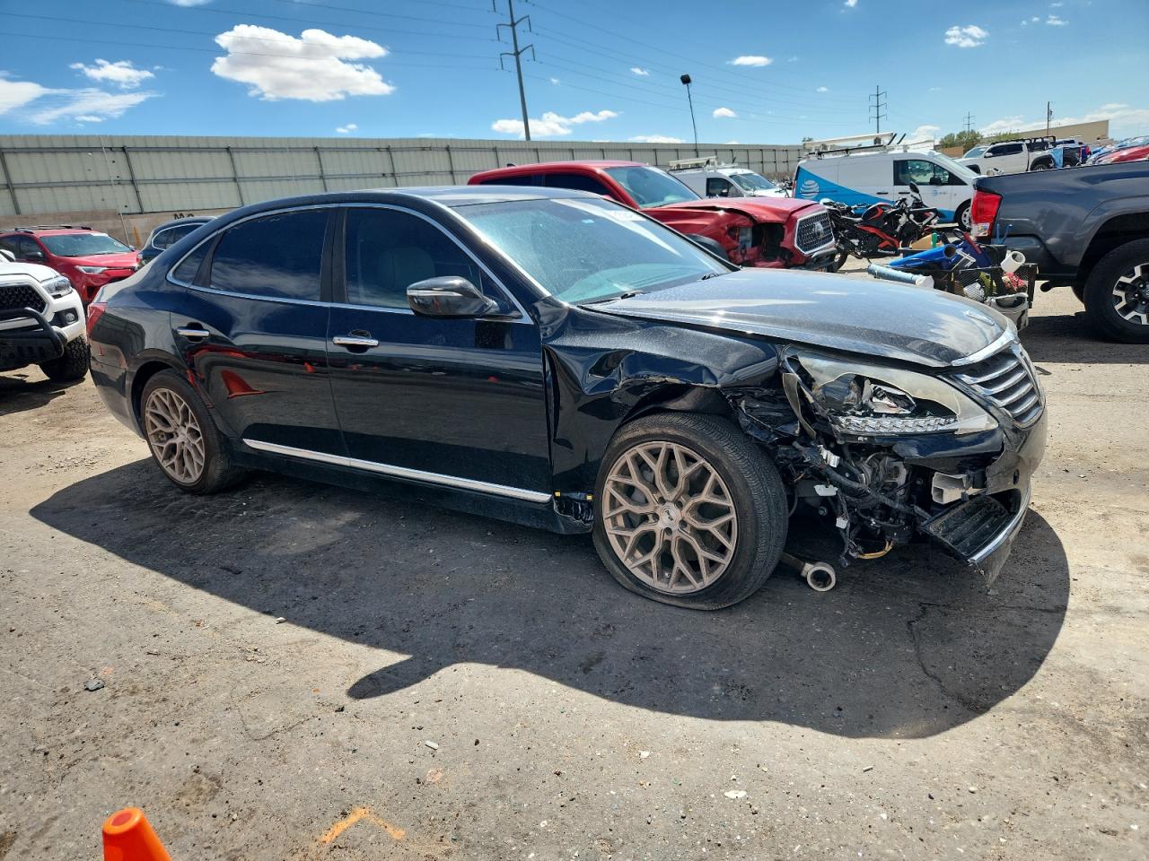 Hyundai Equus Signature Image 4