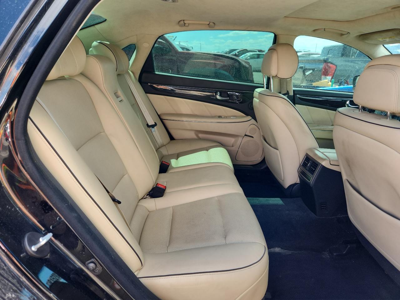 Hyundai Equus Signature Image 7