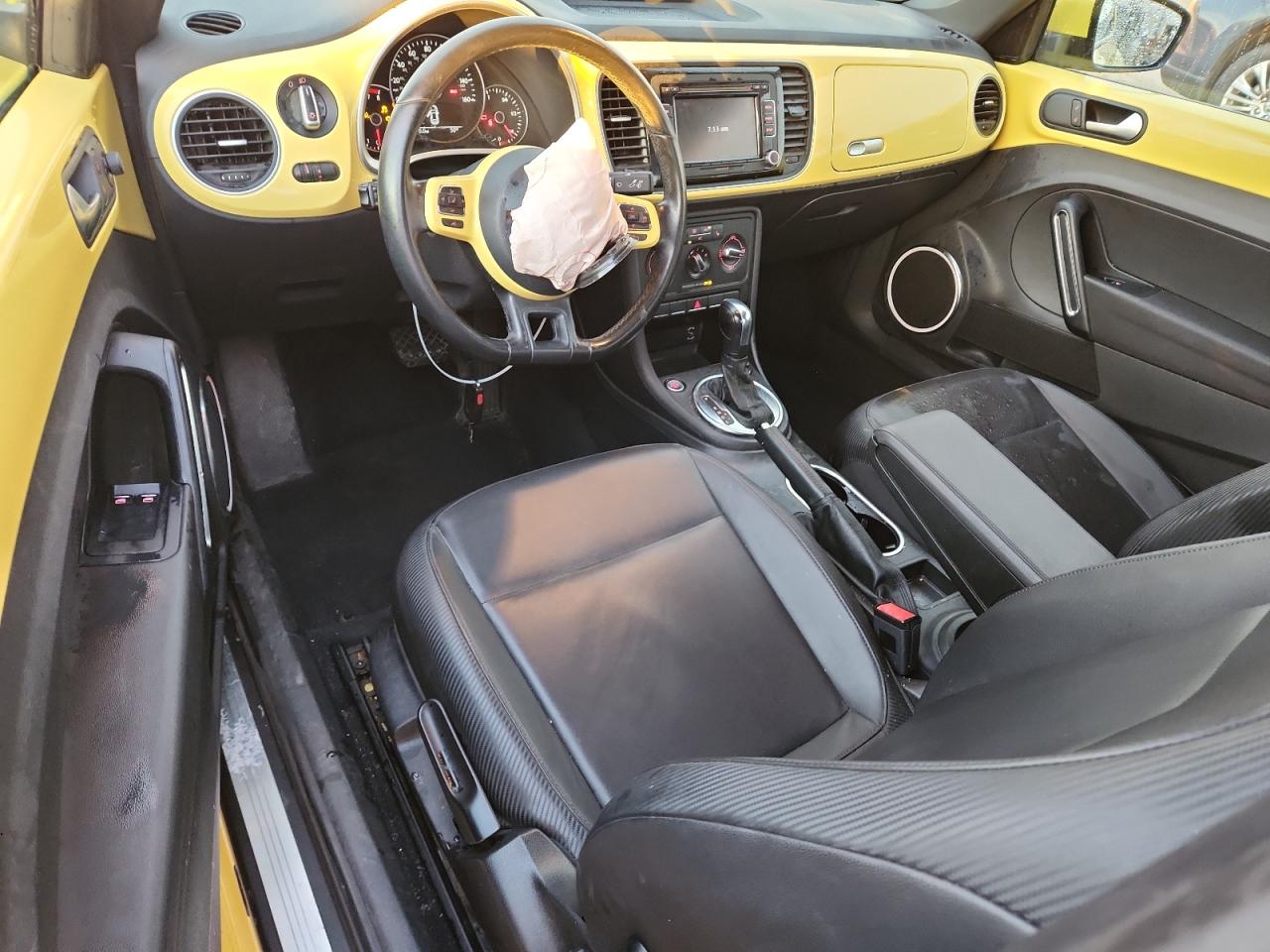 Volkswagen Beetle Image 10