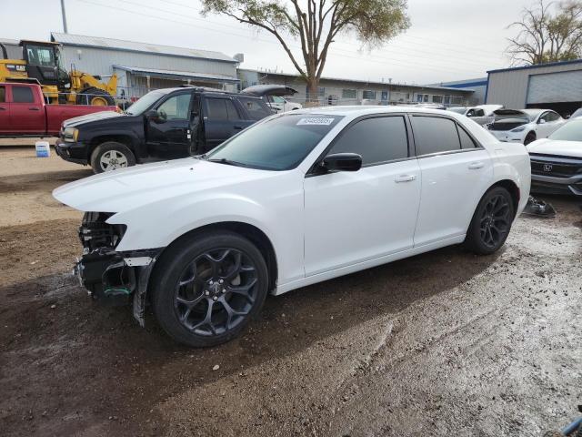  Salvage Chrysler 300
