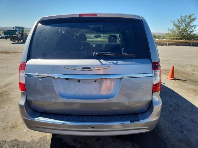 Chrysler Minivan Touring Image 14