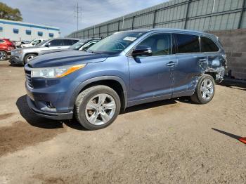  Salvage Toyota Highlander