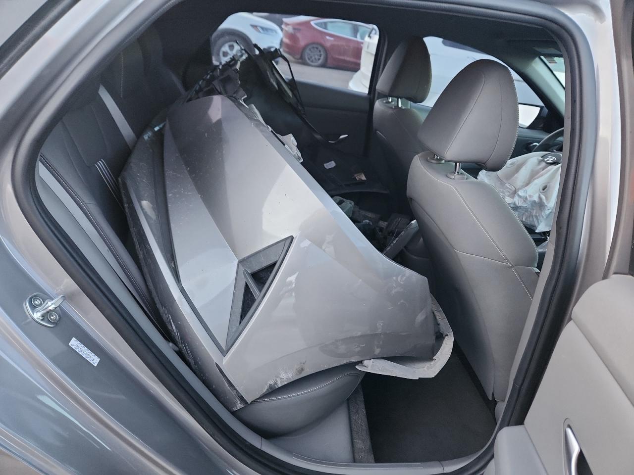 Hyundai ELANTRA Sel Image 9