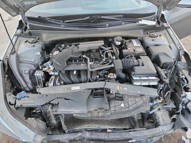 Hyundai ELANTRA Sel Image 5
